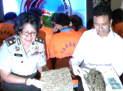 Tersangka Narkoba di Surabaya Edarkan 1 Kg Ganja Per Bulan