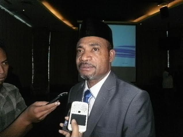 Dihadang Massa, Anggota KPU Intan Jaya Dijemput Paksa Pakai Helikopter