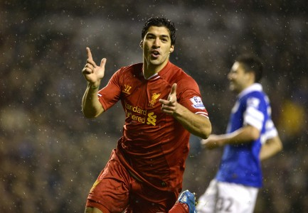 Suarez Tambah Gelar Pemain Terbaik FWA