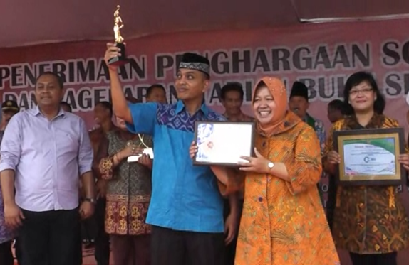 Kontroversi Socrates Award, DPRD Surabaya: Pemkot Apa Adanya Saja