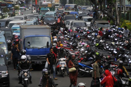 Hati-hati, Nyeberang Sembarangan KTP Bisa Ditahan