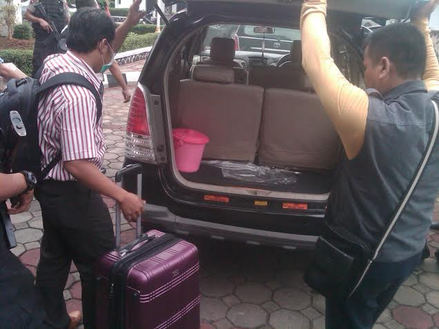 12 Jam Geledah Kantor Bupati Bogor, KPK Sita Hard Disk