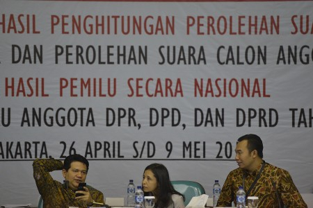 Saling Lempar Masalah, Sebab Penghitungan Suara Nasional Molor