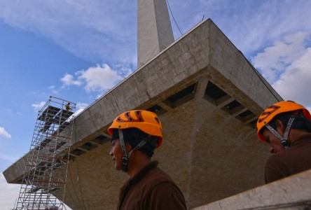 Pembersihan Tugu Monas Tuntas Hari Ini