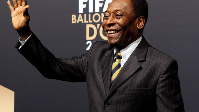 Pele Ciptakan Lagu Piala Dunia
