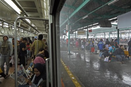 Jadwal Perjalanan Kereta Listrik Jabodetabek Segera Bertambah
