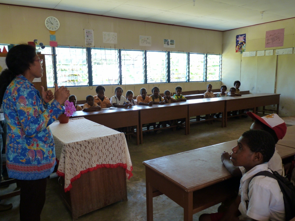 Kurang Seribuan Guru, Kabupaten Ini Terbentur Anturan