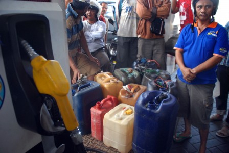 DPR Setuju BBM Bersubsidi Tak Dijual di Hari Libur