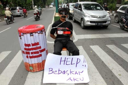 Abdilah Ahsan: Cukai Rokok Minimal 80 Persen