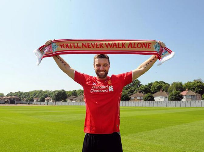Rickie Lambert Resmi Berkostum Liverpool