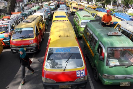 Pemkot Bogor Siapkan Angkot Ramah Lansia