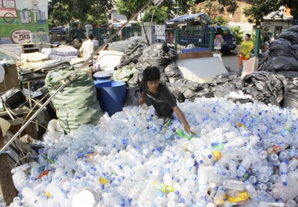 Banyuwangi Kembangkan BBM Alternatif dari Sampah Plastik