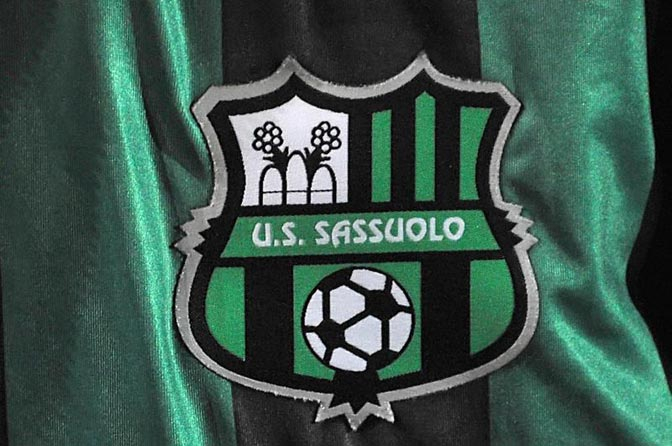 Di Francesco Bertahan di Sassulo Setahun Lagi