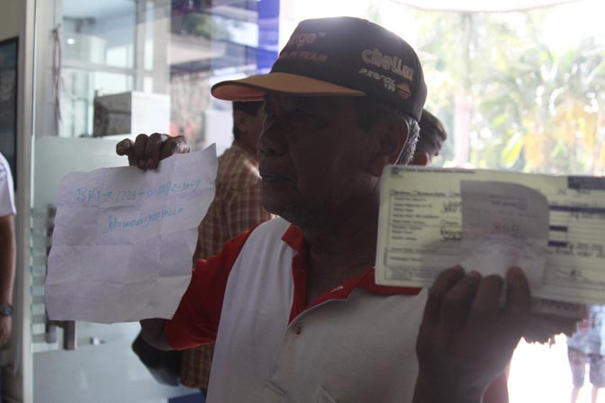 Tukang Becak Jombang Sumbang Uang buat Jokowi-JK