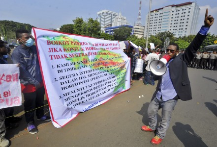 Suku Amungme dan Kamoro Harus Diajak Putuskan Renegosiasi Kontrak Freeport