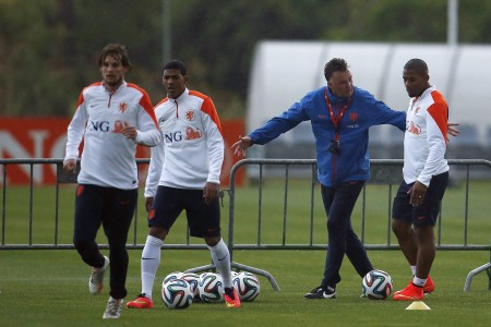 Pelatih Belanda Tak Kira Timnya Bisa Tekuk Spanyol