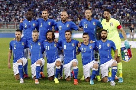 Tandukan Balotelli Bawa Italia Unggul 1-2 Atas Inggris