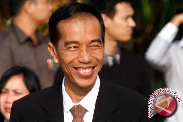 Jokowi: Saya Gubernur Indonesia Pertama yang Menaikkan Upah Buruh 44 Persen