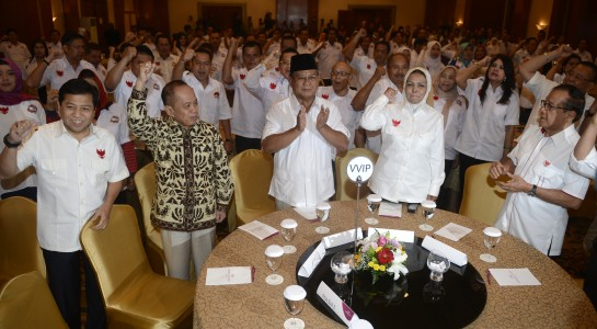 Ratusan Anggota DPR Demokrat Dukung Prabowo