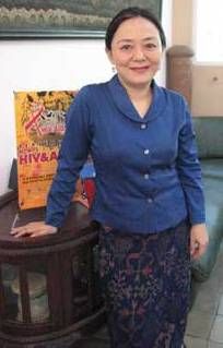 Esthi Susanti: Kami Menangis di Atas Tanah Dolly