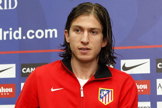 Chelsea Yakin Dapatkan Filipe Luis
