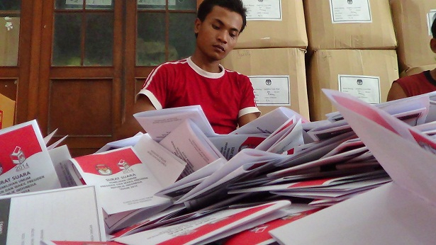 KPU Kolaka Perketat Proses Pelipatan Surat Suara Pilpres