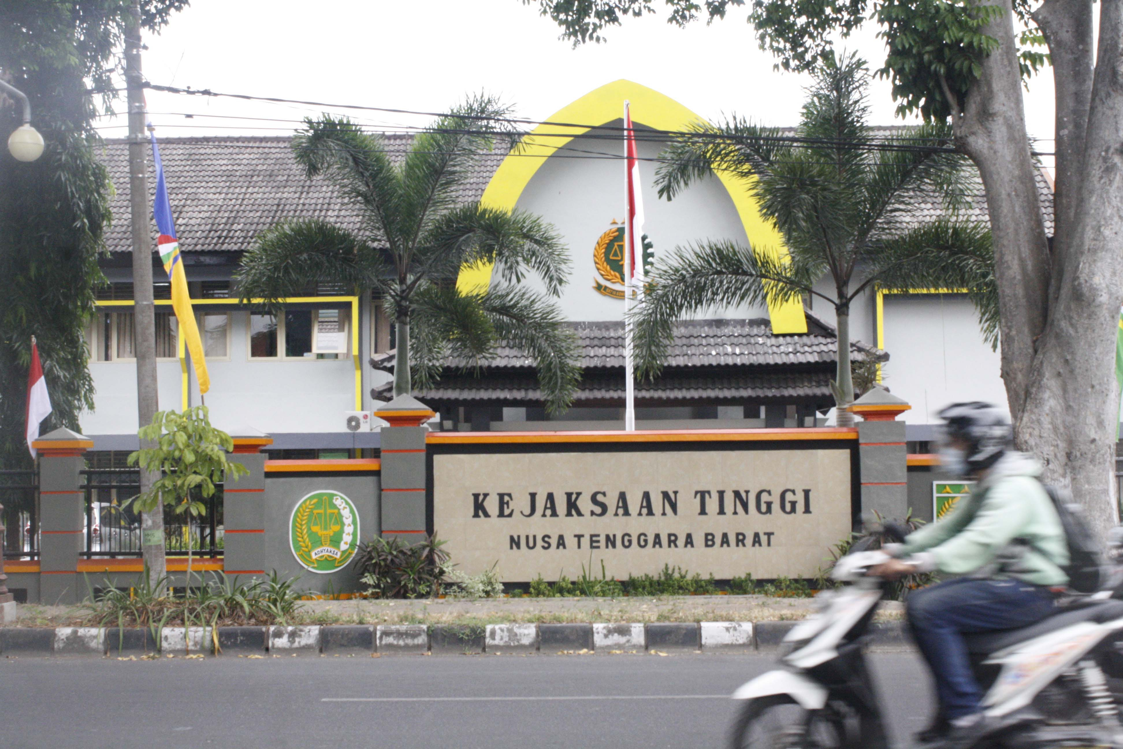 Kejati NTB Belum Tahan Bekas Wakil Bupati Lobar