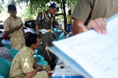 Penghematan, Tunjangan PNS Akan Dipotong