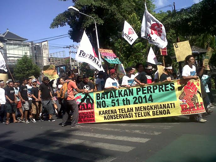 Warga Denpasar Demo Tolak Reklamasi Tanjung Benoa