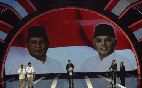 Debat Cawapres Jusuf Kalla dan Hatta Rajasa Dibuka
