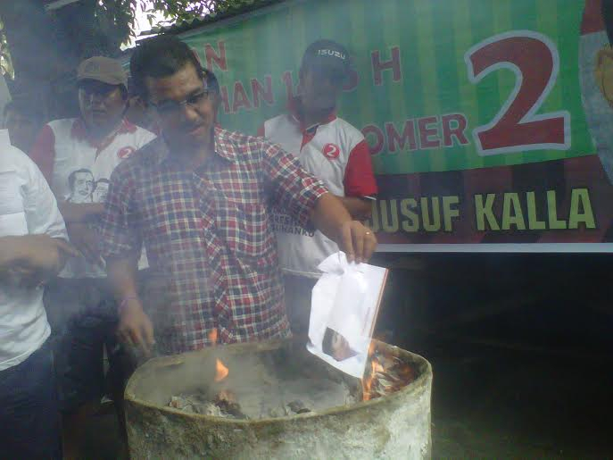 Ratusan 