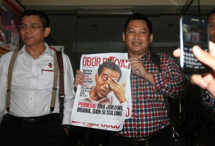 Pemred & Penulis Obor Rakyat Jadi Tersangka