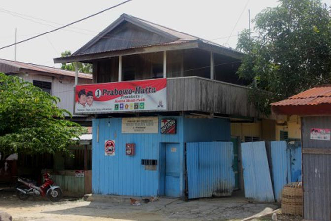 Panwas Sibuk,  Peraga Kampanye Masih Bertebaran di Nunukan