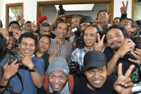 Jokowi Ajak Masyarakat Mengawal Pemilu