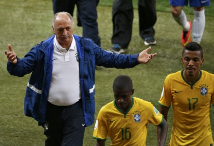 Zico: Scolari harus Dipecat