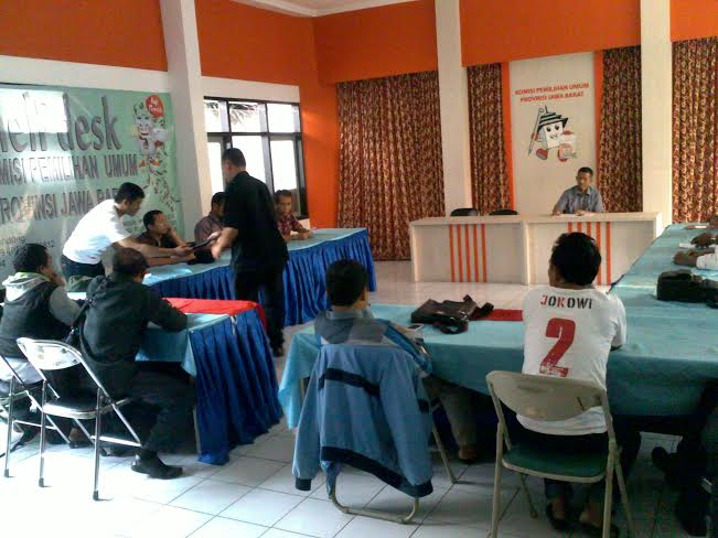 Buruh Minta KPU Umumkan Lembaga Survei Ilegal