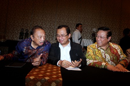Agung Laksono Siap Bersaing Dengan Aburizal Bakrie di Munas Golkar