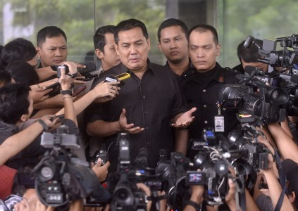Menteri PDT Bantah Terlibat Proyek Tanggul Laut di Biak Numfor