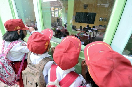 Enam Anak Ahmadiyah di Transito Mataram Masuk SD