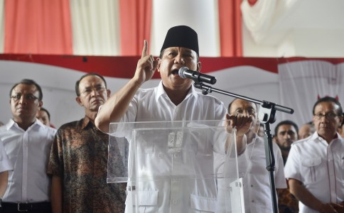 Mengundurkan Diri, Prabowo Bisa Dipenjara