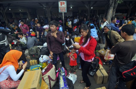 Terminal Pulogadung Masih Berangkatkan Pemudik Jarak Dekat