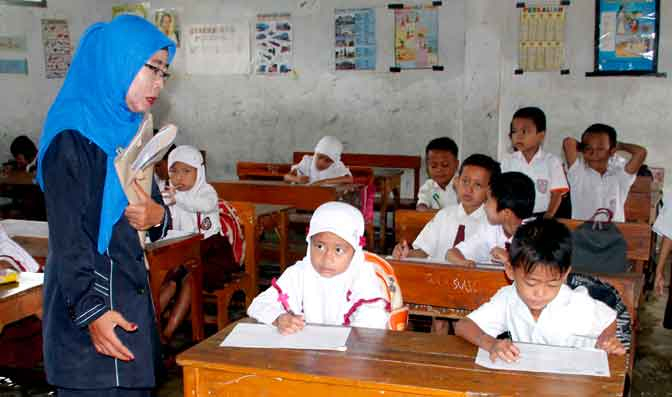 Wamendikbud: Kebijakan Seragam Betawi Diserahkan Kepada Gubernur