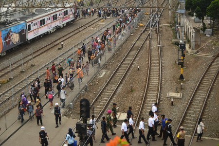 Kereta Api Jadi Angkutan Paling Berkembang di Masa Mudik 2014
