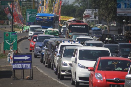 BMKG: Hujan Bakal Guyur Jalur Selatan Jawa Sore Ini