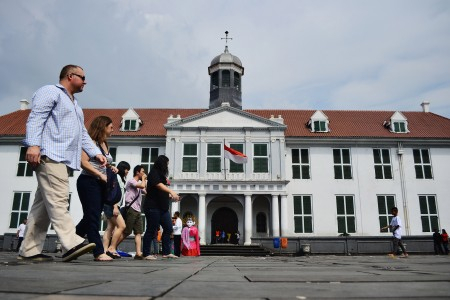 Wisatawan Asal Singapura dan Malaysia Paling Banyak ke Indonesia