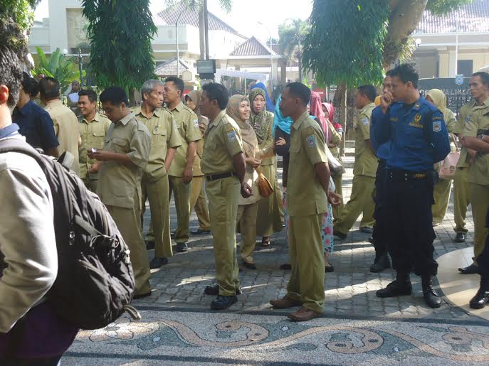 Mangkir Hari Pertama Kerja, Ratusan PNS Mataram Terancam Sanksi Berat