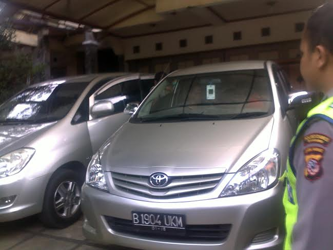 KPK Geledah Rumah Pribadi Bupati Karawang