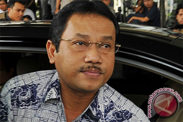 Bupati Bogor Rachmat Yasin Kembalikan Uang Rp. 3 Miliar Ke KPK