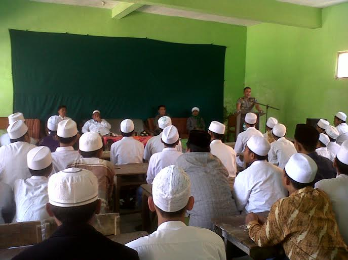 Tangkal ISIS, Aparat Keamanan di Bondowoso Kunjungi Pesantren