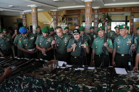 Polisi Tangkap 21 Anggota OPM